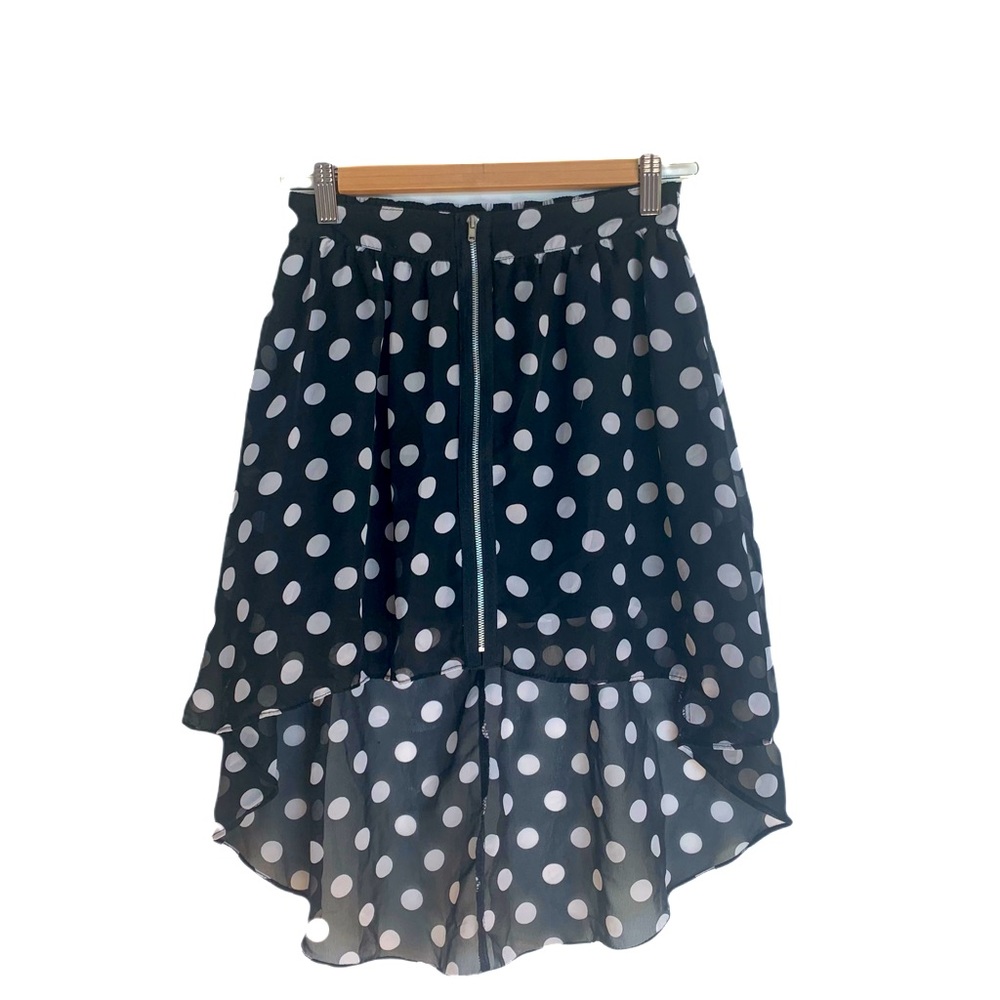 Girls Black and White Polka Dot skirt. M